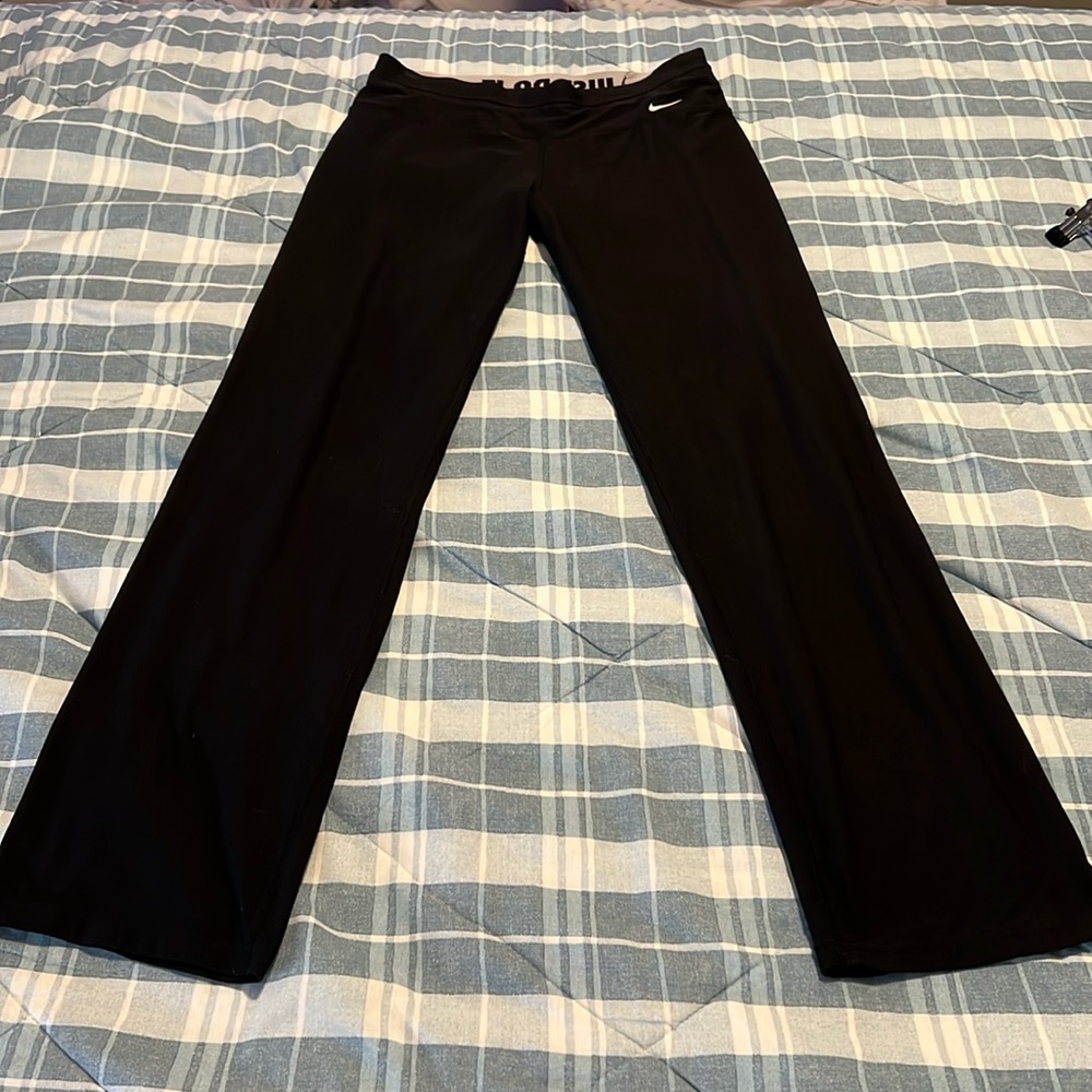 Nike dry-fit women’s size (Large) yoga bootcut pant